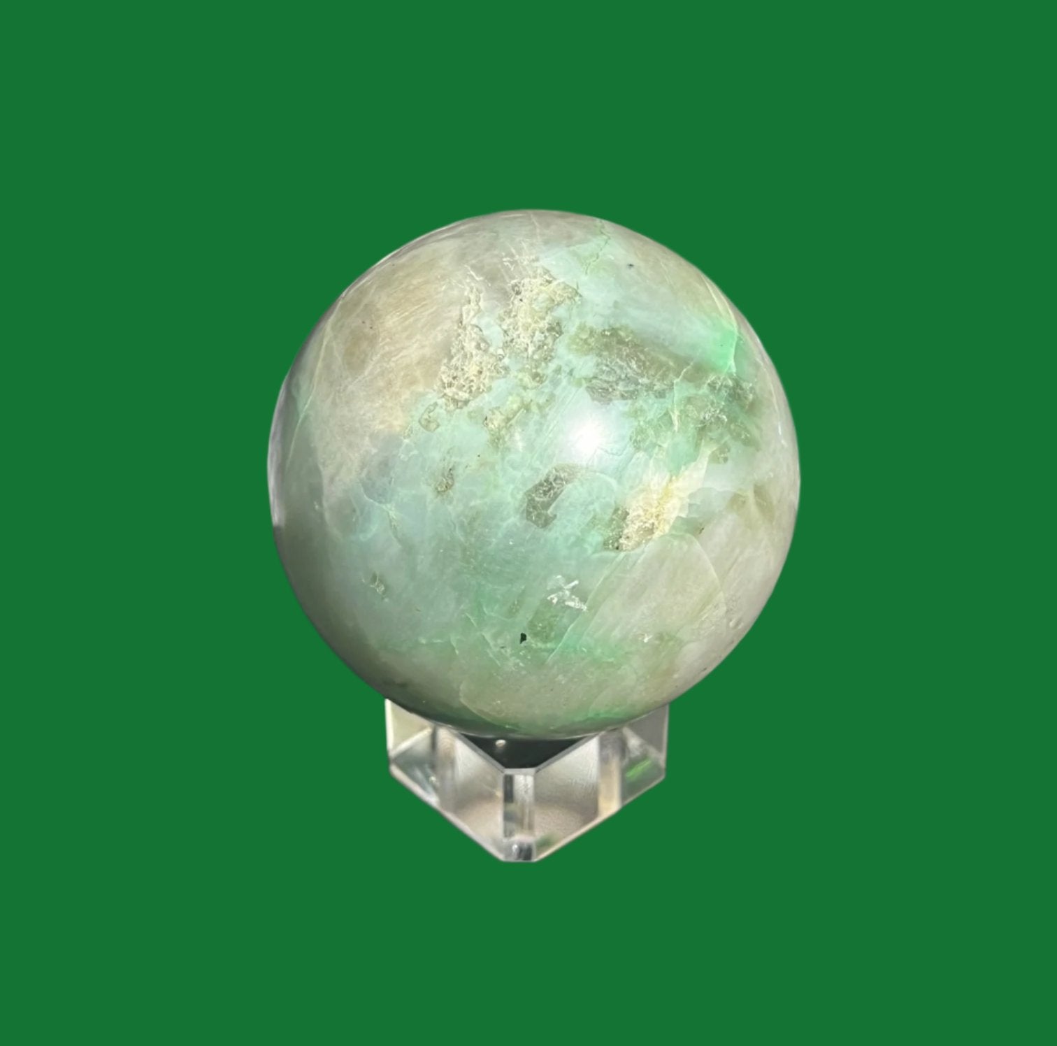 Garnierite sphere