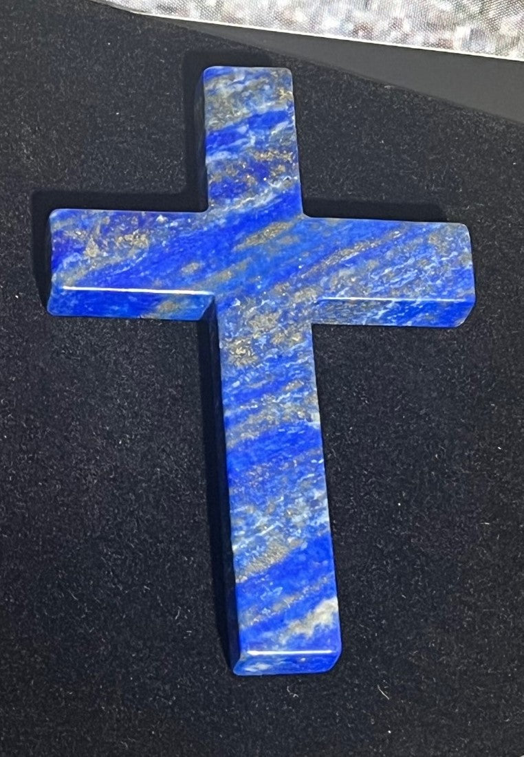 Cross crystal/stone carving