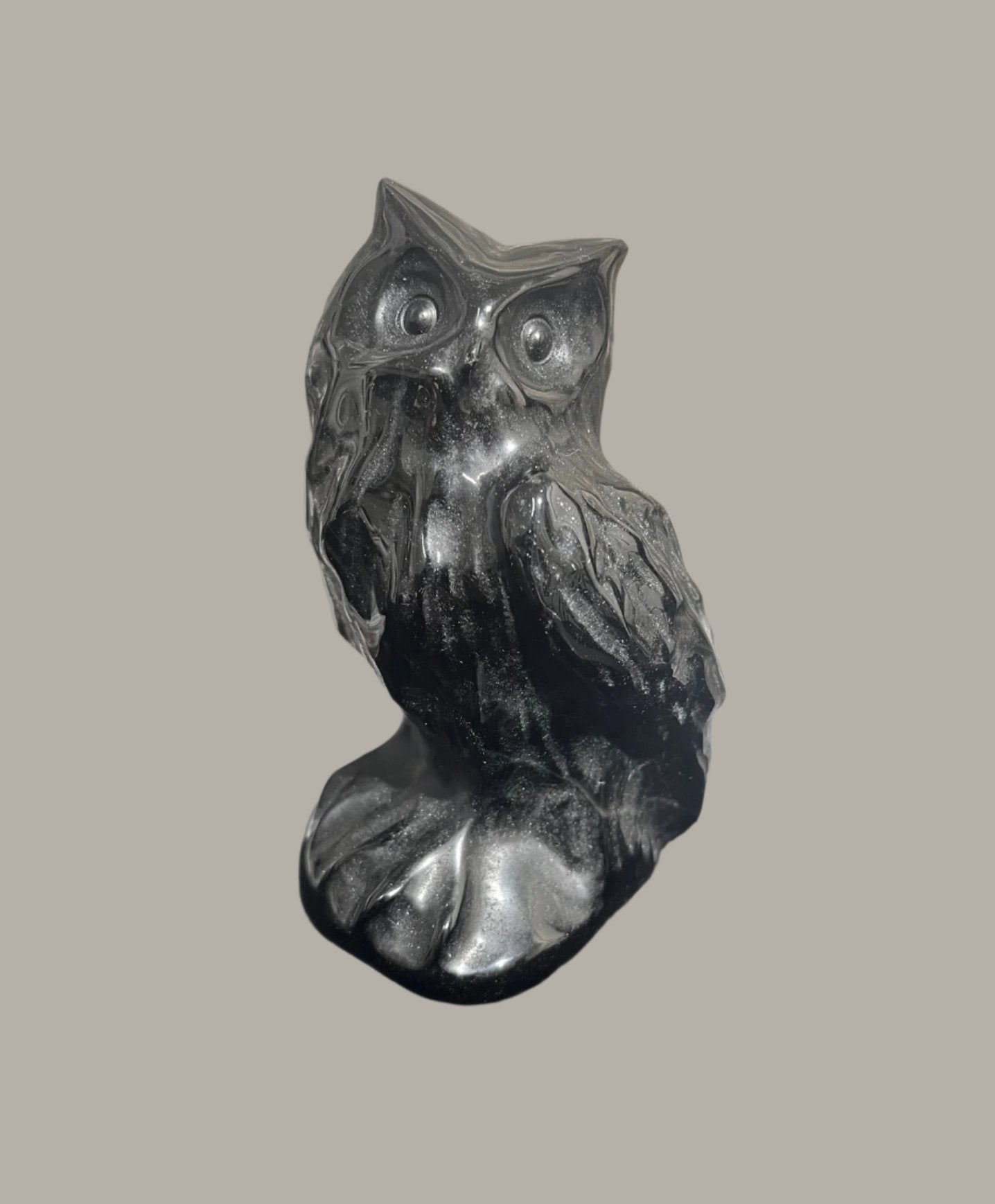 Owl stone/crystal carving